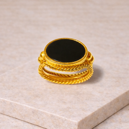 Ο ΟΒΑΛ ΛΙΘΟΣ - ΔΑΧΤΥΛΙΔΙ ΕΥΞΕΙΝΟΥ